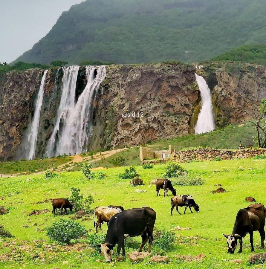 G R A N D C H A L E T Villa Salalah Buitenkant foto